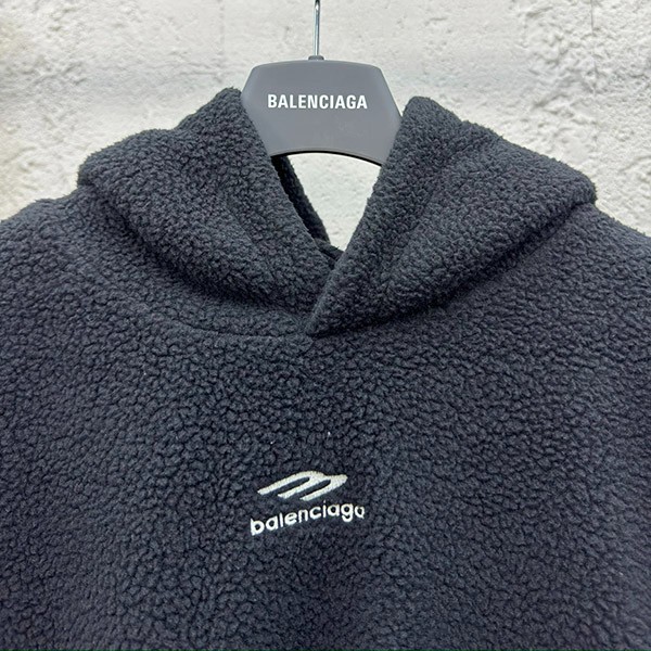 バレンシアガ ロゴ パーカー 偽物 hooded fleece jacket with hood Black 810113TQQ02